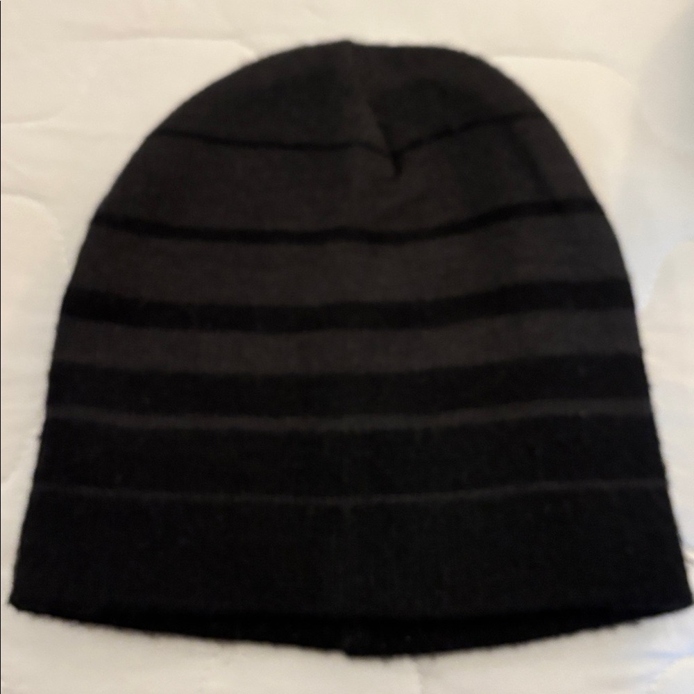 Assorted Beanie Collection - Picture 4 of 5